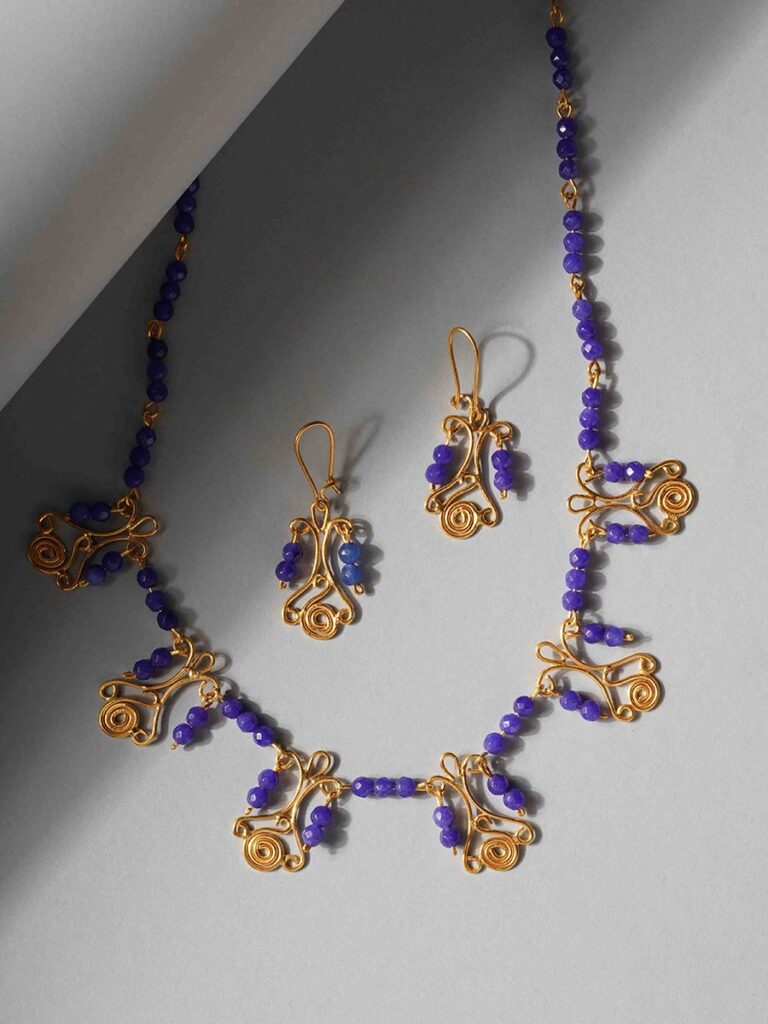 Necklace set